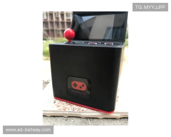 孤爪研磨游戏机同款PSP精美复刻版设计带你重温经典掌中宝游戏体验